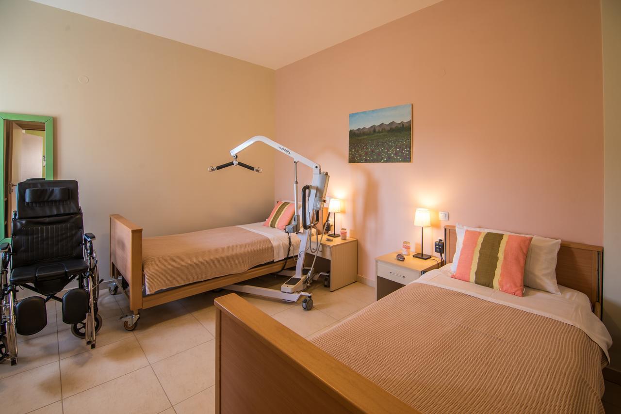 Aksos Suites Accessible Accommodation Agia  Exteriör bild